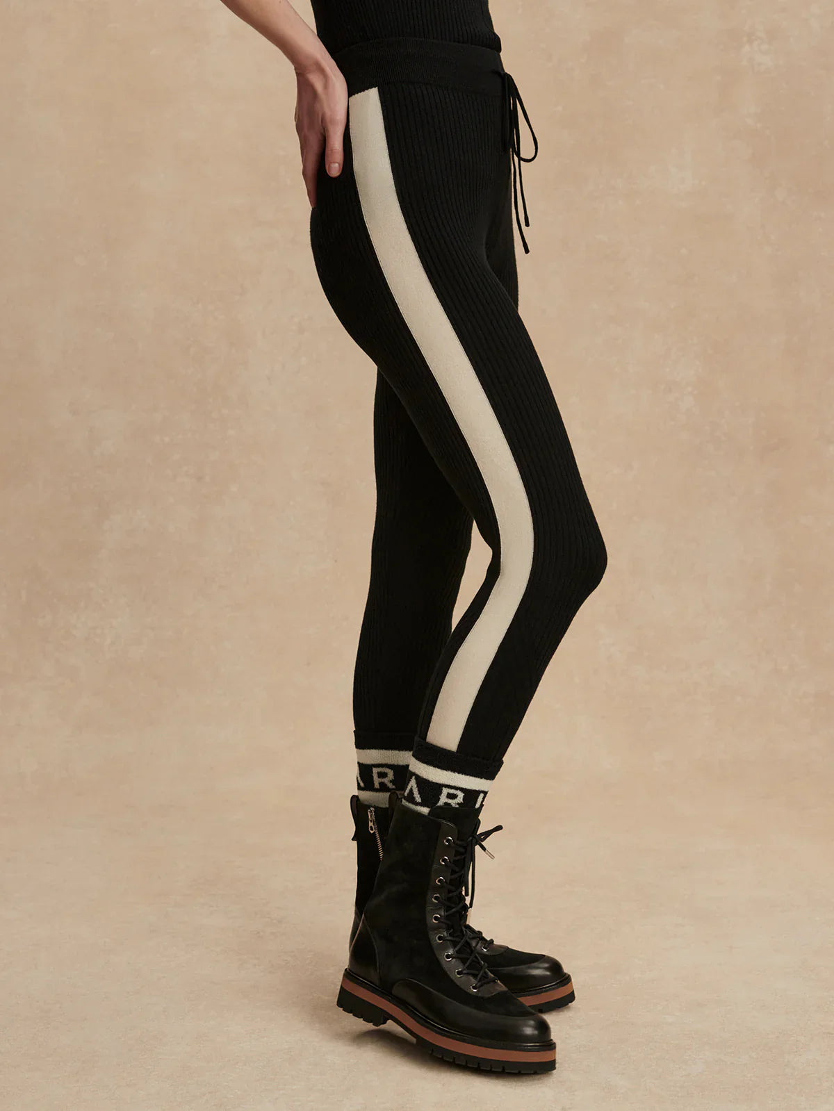 AIDEN KNIT LEGGING - BLACK