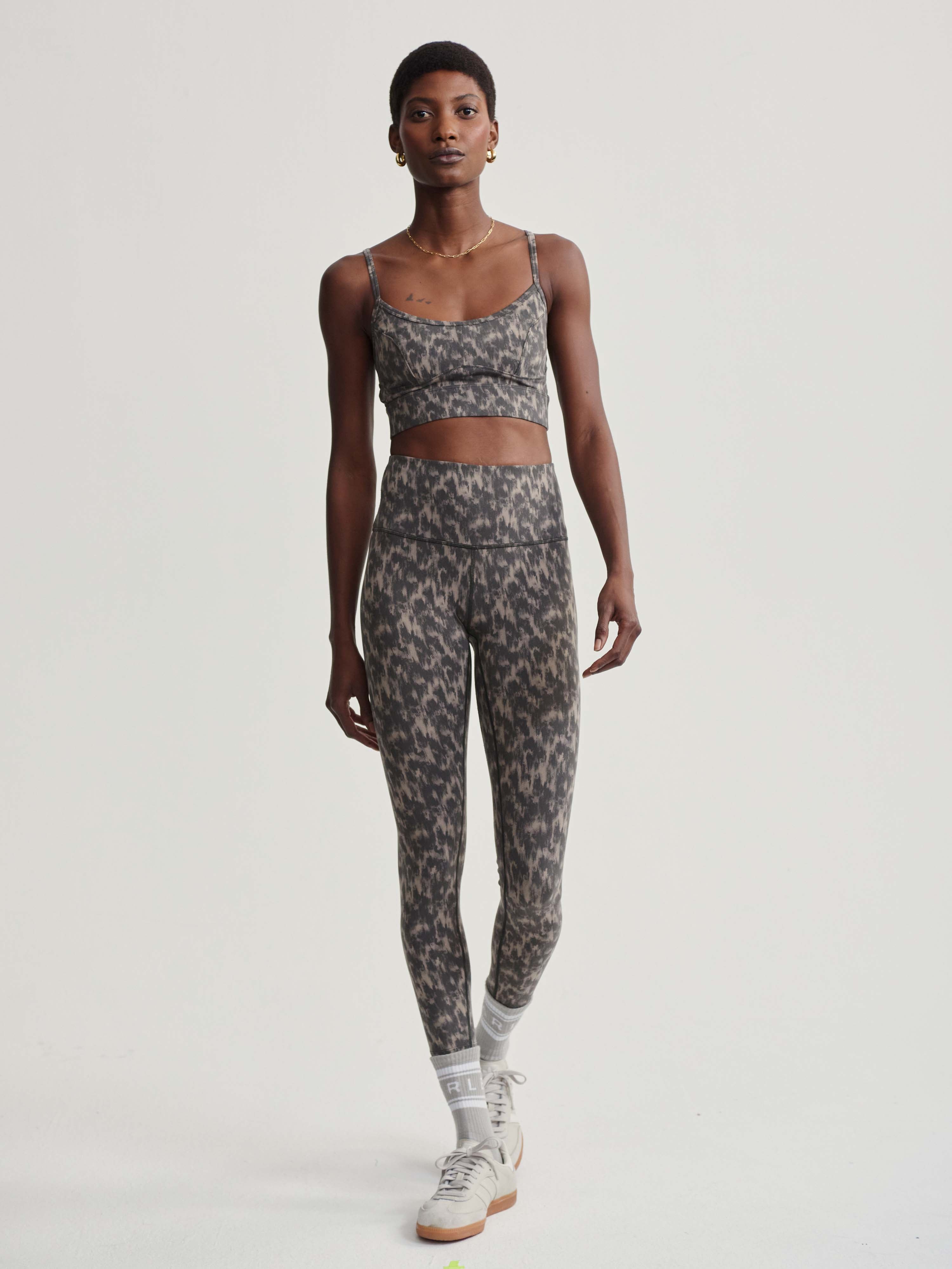 LET'S MOVE HIGH LEGGING 25 - ABSTRACT MOTION TEXTURE