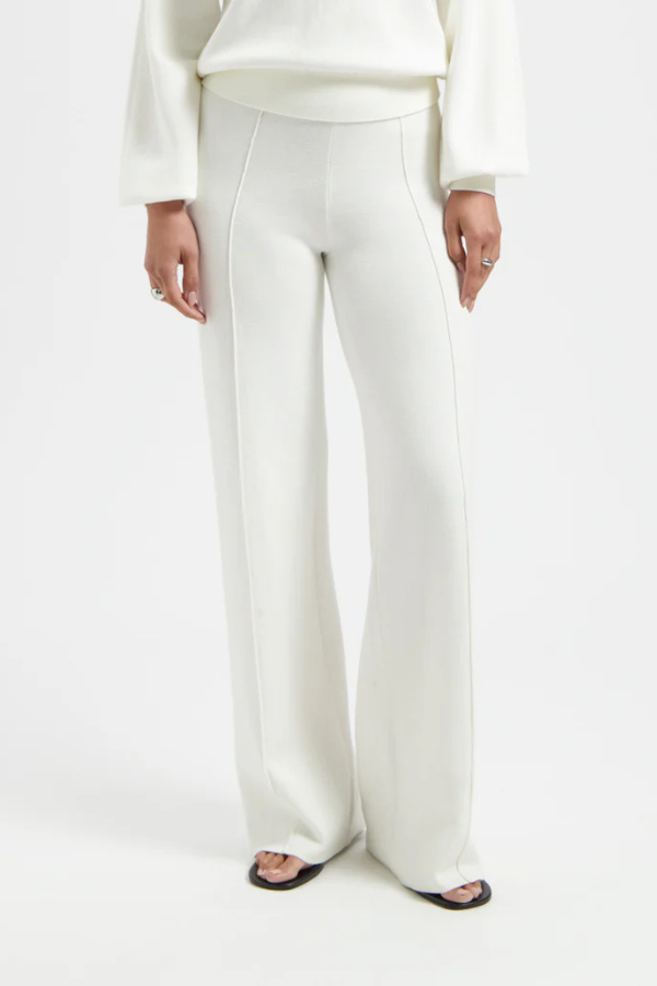 CORINE BROEK - WINTER WHITE