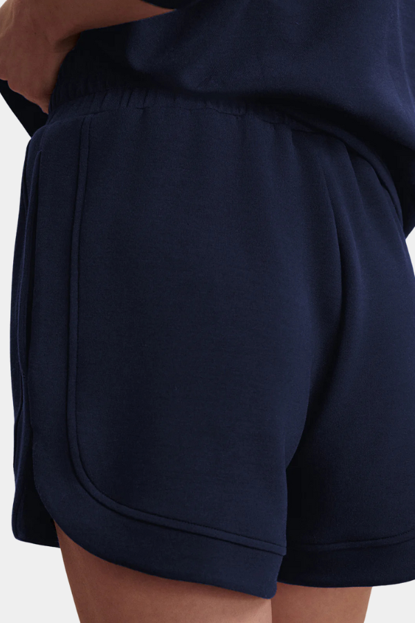 OLLIE HIGH RISE SHORT 3.5 - NAVY