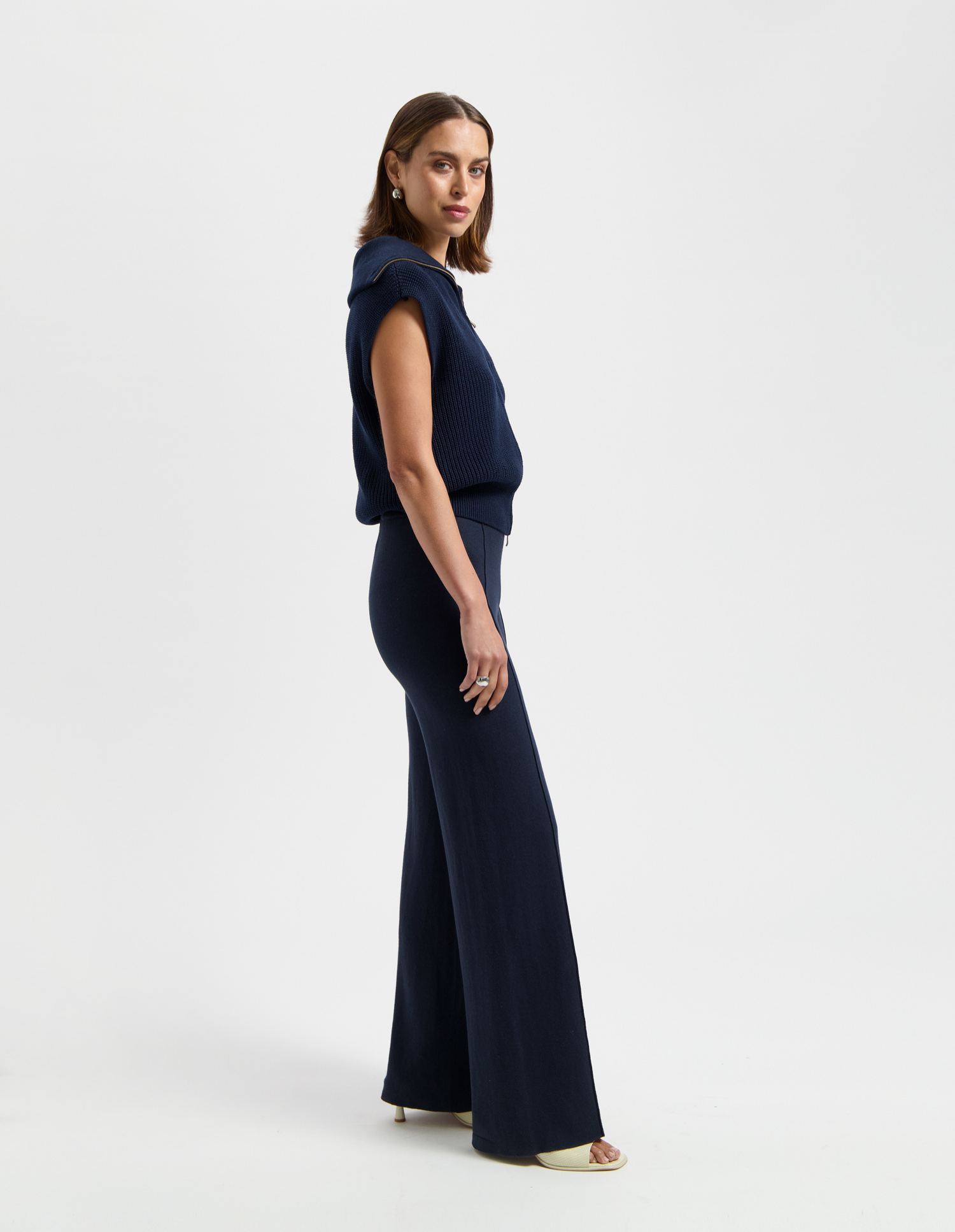 CORINE BROEK - NAVY