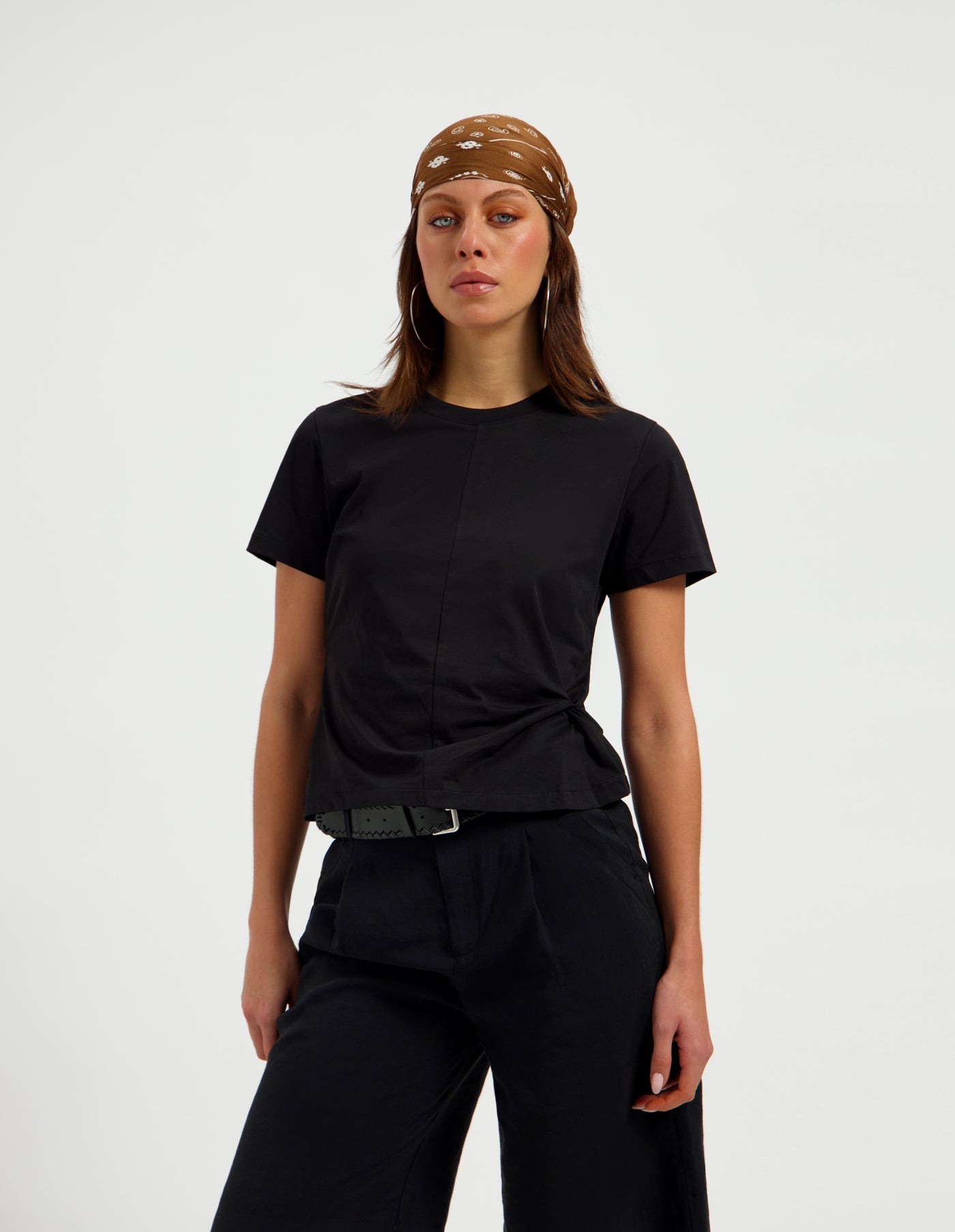 KNOWLES T-SHIRT - BLACK